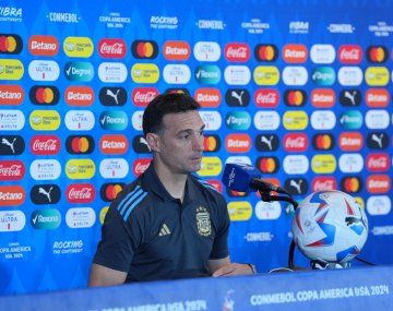 Desopilante cruce entre Scaloni y un periodista que le escribió por WhatsApp