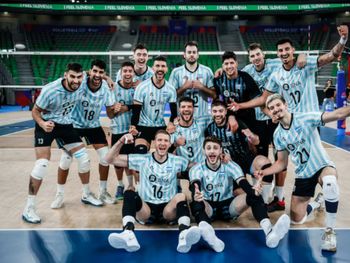 El Vóley argentino enfrenta a Alemania en busca de un milagro para meterse en cuartos de final