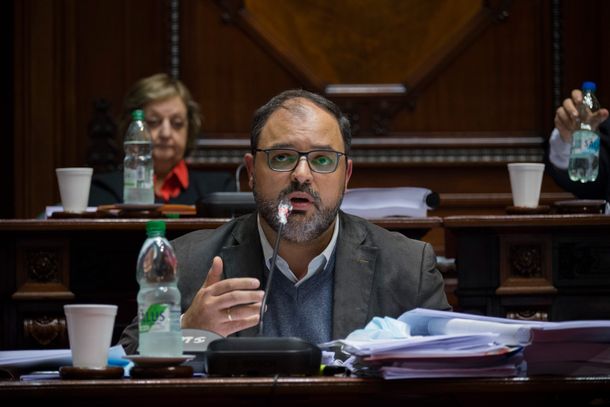 Charles Carrera volvió a arremeter contra el actual senador y exministro de Transporte y del Interior