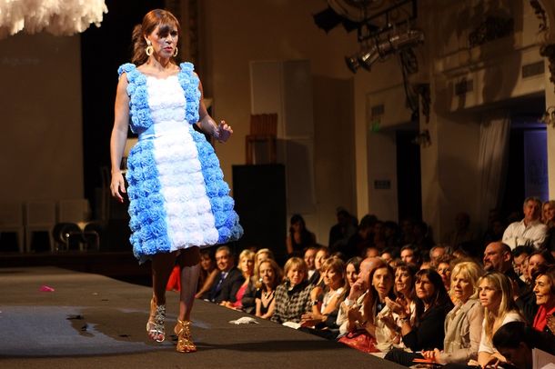 Anamá Ferreira aprobó un examen en castellano