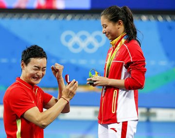 Ganó la plata en saltos ornamentales y