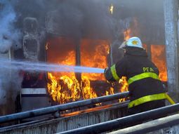 Fuego en el  Sarmiento