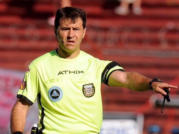 Héctor Paletta defendió su decisión en el Superclásico: qué dijo sobre la polémica del final