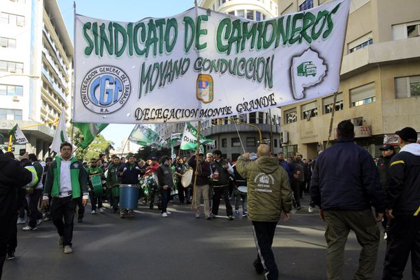 Confirman la marcha de camioneros del próximo lunes