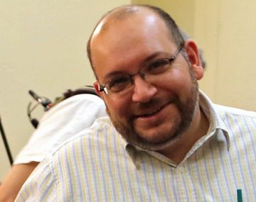 Irán liberó a un periodista en un intercambio de presos con los Estados Unidos