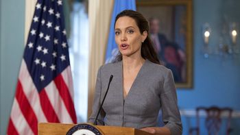 Angelina Jolie, docente en una escuela de Economía Angelina Jolie, docente en una escuela de Economía