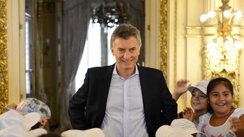 macri realizara un tramo del cruce de los andes en mula macri realizara un tramo del cruce de los andes en mula