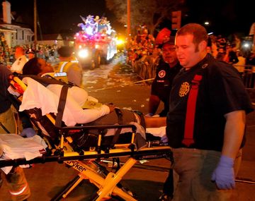 Un conductor atropelló a una multitud en Nueva Orleans - Crédito: theadvocate.com