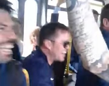 Coudet y el plantel de Central llegaron a Córdoba cantando como hinchas