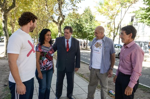 Roberto y Lucía junto al ministro de Salud de la provincia de Buenos Aires.