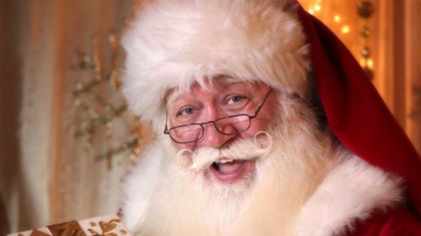 Eric Schmitt-Matzen se disfrazó de Papá Noel para cumplir el sueño de un niño