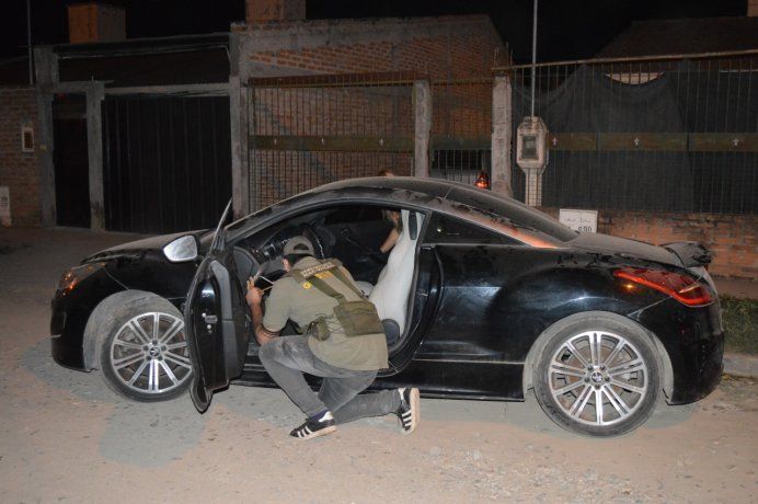 Salta: cayó una organización criminal con armas drogas y automóviles