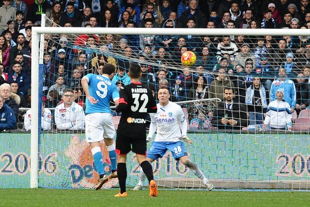 ¿Hasta cuándo? Otro gol de Higuaín, que sigue brillando en el Nápoli