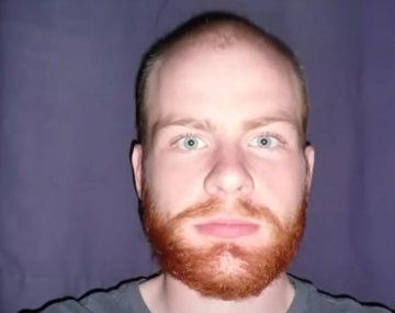 Video: se tomó un selfie cada día durante 15 años y este es el resultado