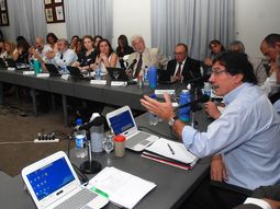 sileoni: hay que reducir el ausentismo de los docentes sileoni: hay que reducir el ausentismo de los docentes