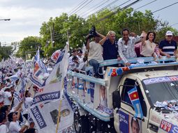 scioli recorrera el interior y hara un cierre de campana no convencional en mar del plata scioli recorrera el interior y hara un cierre de campana no convencional en mar del plata