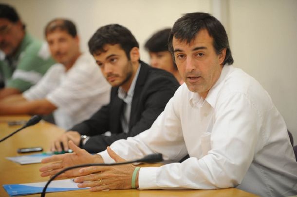 La Ciudad y los docentes reanudan el diálogo en busca de un acuerdo salarial