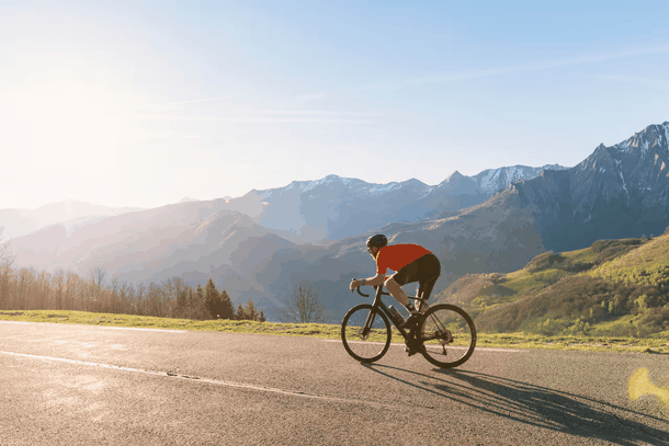 El ciclismo, tanto en ruta como en montaña, se destaca como una opción popular entre las personas más inteligentes. | (Foto: Getty Images). El ciclismo, tanto en ruta como en montaña, se destaca como una opción popular entre las personas más inteligentes. | (Foto: Getty Images).