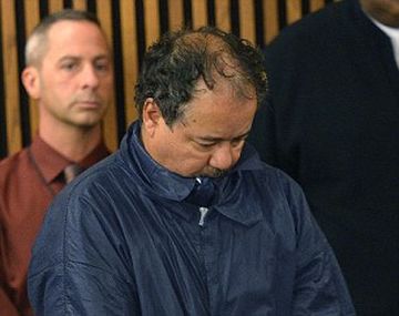 Hallan muerto en prisión el secuestrador de Cleveland