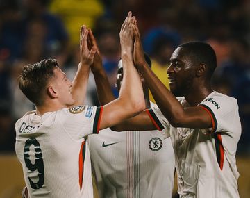 Chelsea de Enzo Fernández goleó 3-0 a Esperance y se metió en octavos