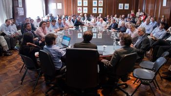 los empresarios metalurgicos se comprometieron a retrotraer los precios los empresarios metalurgicos se comprometieron a retrotraer los precios