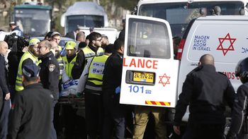 El ataque en Jerusalén dejó al menos cuatro muertos El ataque en Jerusalén dejó al menos cuatro muertos