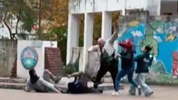 Violencia en una escuela de Entre Ríos. Violencia en una escuela de Entre Ríos.
