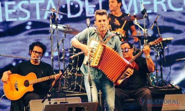 Axel cantó en la Fiesta Nacional del Chamamé ¿y le tiró un palito al padre de Lali Espósito?