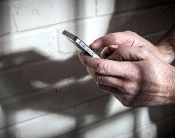 Legislador del PRO propone instalar inhibidores de celulares en las cárceles