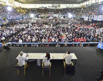 Cristina presidenta: el clamor en el acto de la UOM