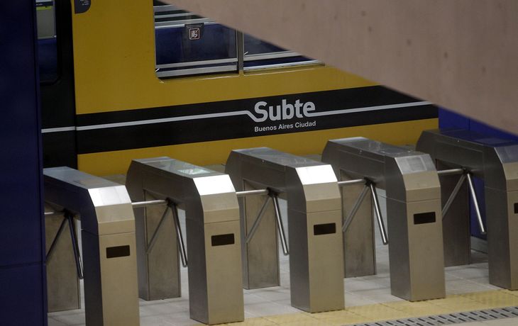Metrodelegados paran el subte de 5 a 7