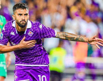 Llega afilado a la Selección: el doblete de Nico González para la Fiorentina