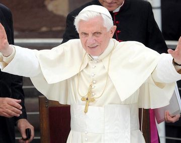 El Papa visitó y perdonó a su ex mayordomo preso