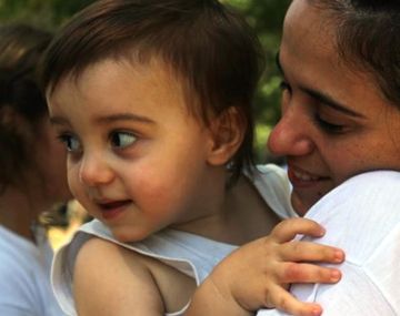 Los pap&aacute;s de Santi apelaron a la solidaridad del p&uacute;blico