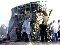choque en mendoza: los cuerpos seran sometidos a pruebas de adn choque en mendoza: los cuerpos seran sometidos a pruebas de adn