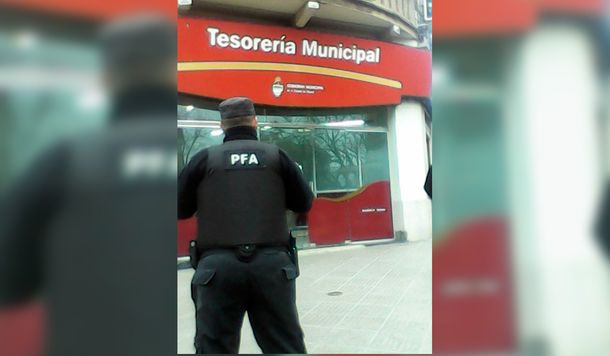 Allanaron la Municipalidad de Paraná por una causa por narcotráfico