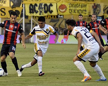Olimpo y San Lorenzo en Bahía Blanca
