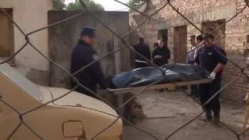 horror en santiago: mato a su mujer con un hacha delante de sus hijos horror en santiago: mato a su mujer con un hacha delante de sus hijos