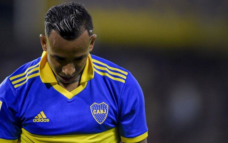 Sebastián Villa no jugaría más en Boca