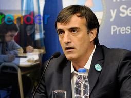 Esteban Bullrich espera por los resultados del examen Aprender. Esteban Bullrich espera por los resultados del examen Aprender.