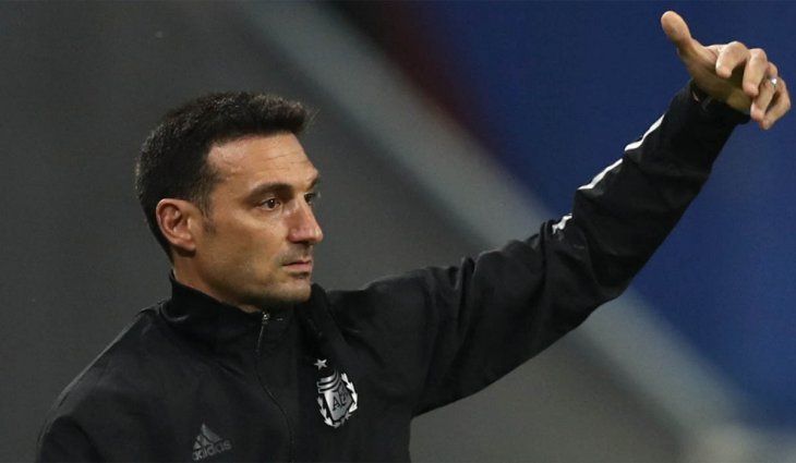 Oscar Garré: A Scaloni no le queda otra que probar jugadores