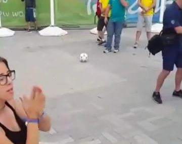 El tremendo pelotazo en el rostro