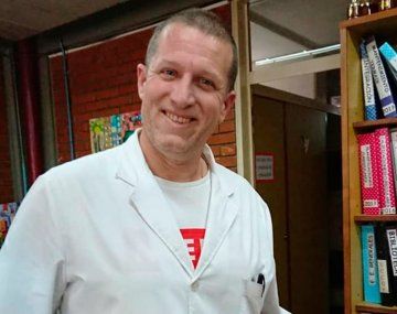 Repudian el nombramiento de un director de escuela misógino y a favor de la dictadura genocida