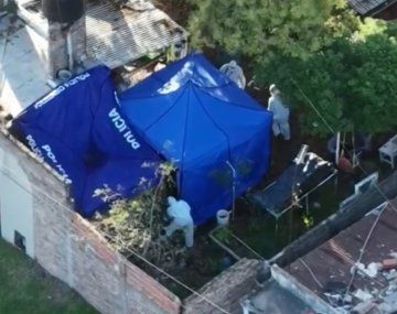 Son tres los cuerpos hallados en la casa allanada por las chicas desaparecidas de Ciudad Evita