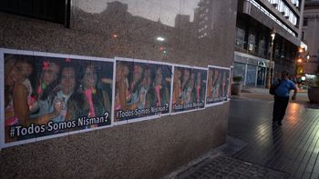 afiches de nisman en el centro porteno afiches de nisman en el centro porteno
