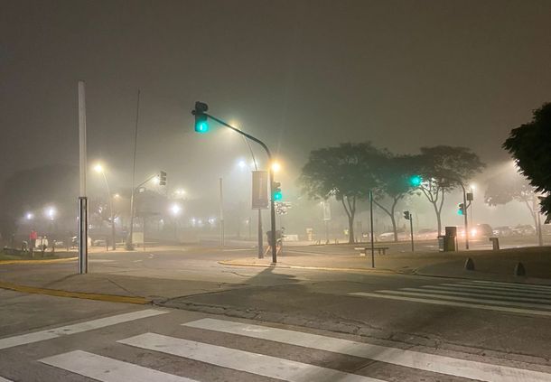 Alerta por niebla en Buenos Aires: cuándo se irán las neblinas, según el informe del SMN