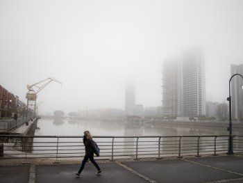Densa neblina y buen clima en Buenos Aires.