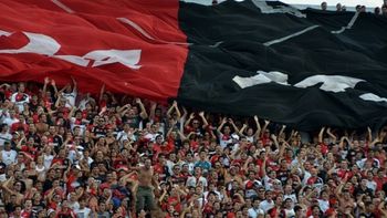 hinchas de newells cruzaron a uruguay con droga y pirotecnia hinchas de newells cruzaron a uruguay con droga y pirotecnia