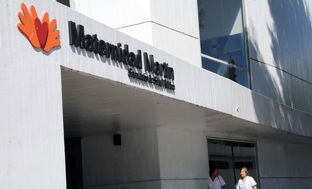 Mujer policía logró reanimar a una recién nacida que no respiraba