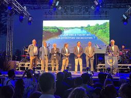 El presidente Luis Lacalle Pou participó de la inauguración de la temporada de verano uruguaya. El presidente Luis Lacalle Pou participó de la inauguración de la temporada de verano uruguaya.
